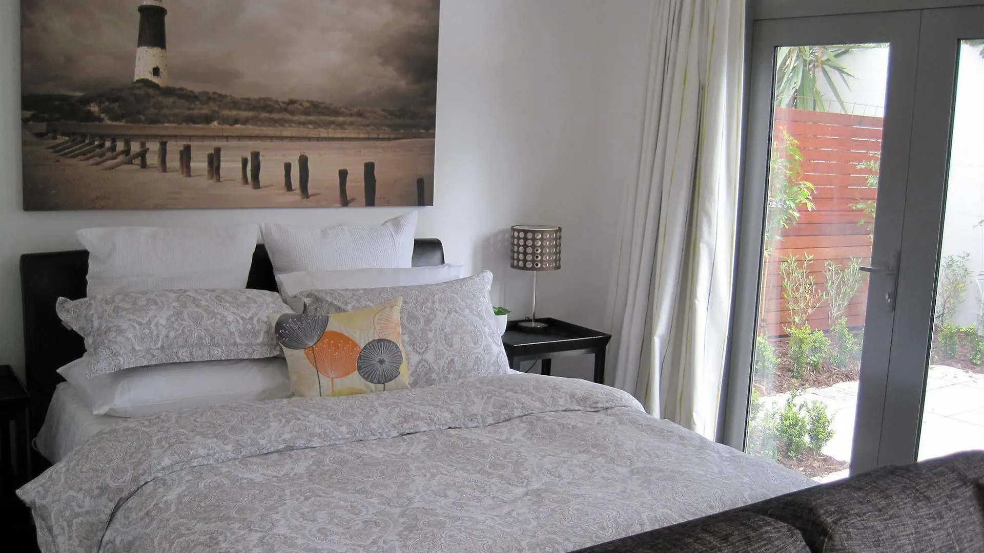 **** Bed & Breakfast Acorns Wellington Bed And Breakfast New Zealand